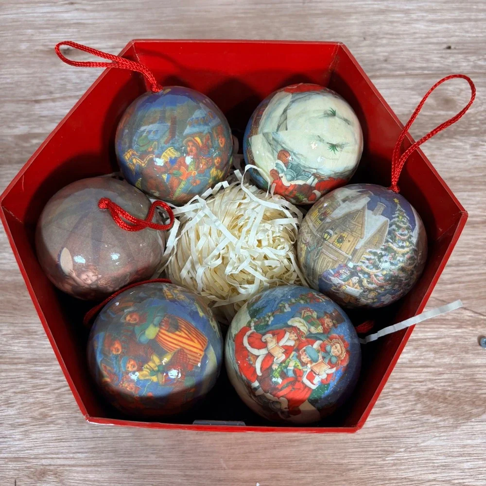 JCPenney Christmas Collectibles 12 Piece Decoupage Ornament Set Red Hexagon Box